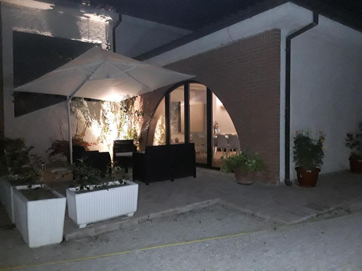 La Casa Nel Verde Larino Eksteriør billede